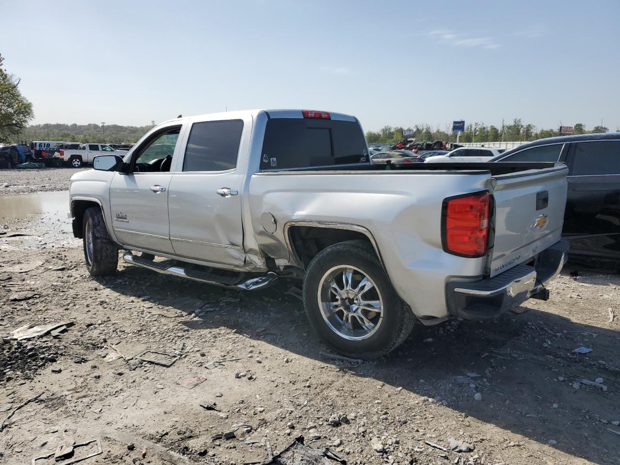 2015 Chevrolet Silverado - Image 2