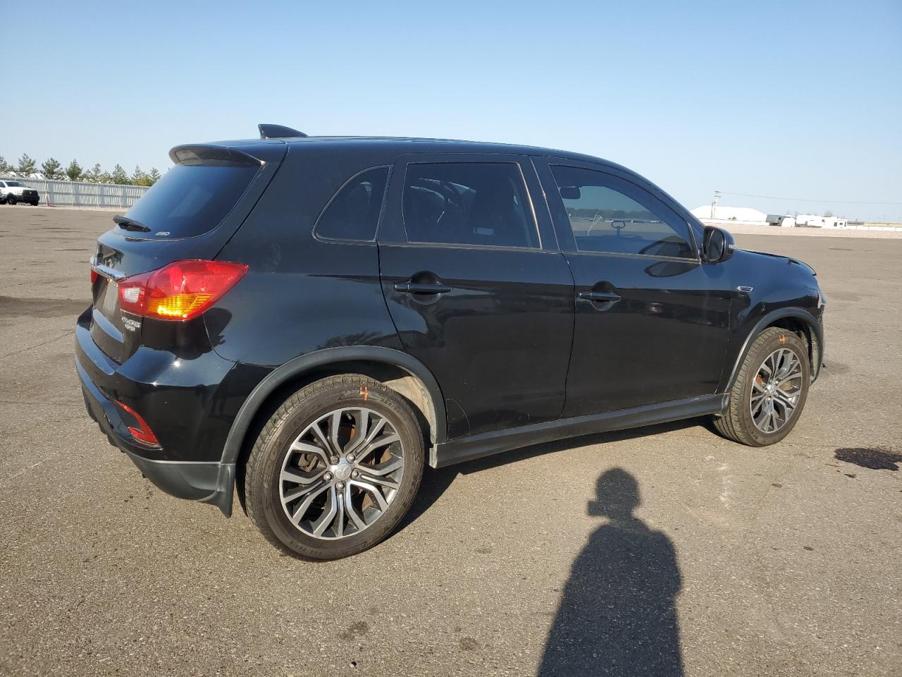 2018 Mitsubishi Outlander Sport Es VIN: JA4AR3AU5JZ012567 Lot: 75950104