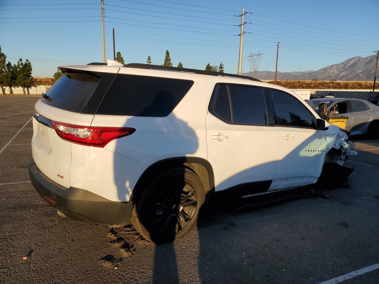 2021 Chevrolet Traverse - Image 3