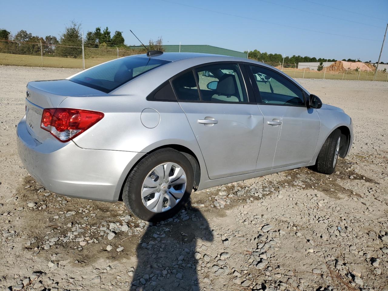 VIN 1G1PA5SH9F7194239 2015 CHEVROLET CRUZE no.3