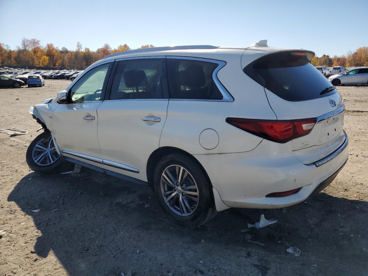 2017 Infiniti QX60 - Image 2