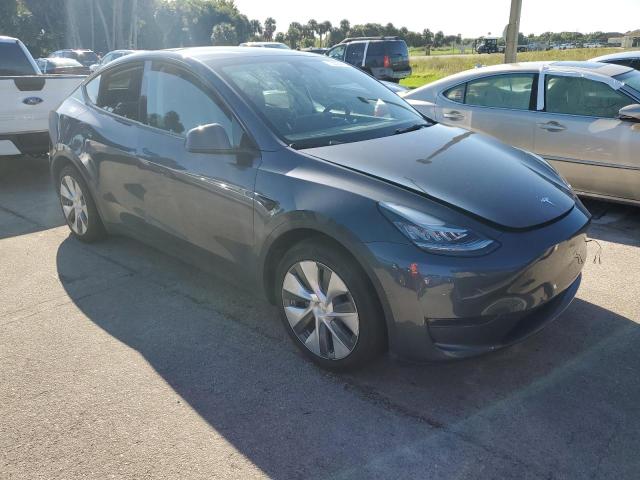 7SAYGAEE6NF576132 Tesla Model Y  4