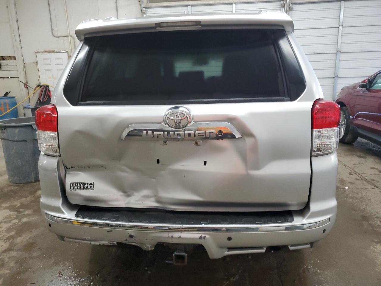 2011 Toyota 4Runner Sr5 VIN: JTEBU5JR0B5072020 Lot: 75047464