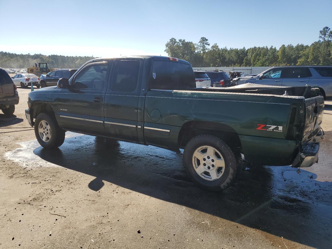 2001 Chevrolet Silverado - Image 2