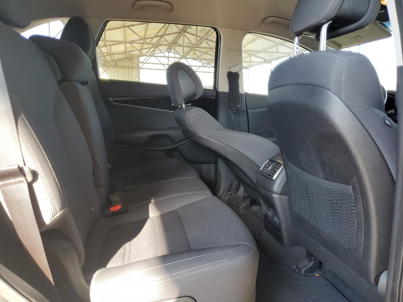 2016 Kia Sorento - Image 11