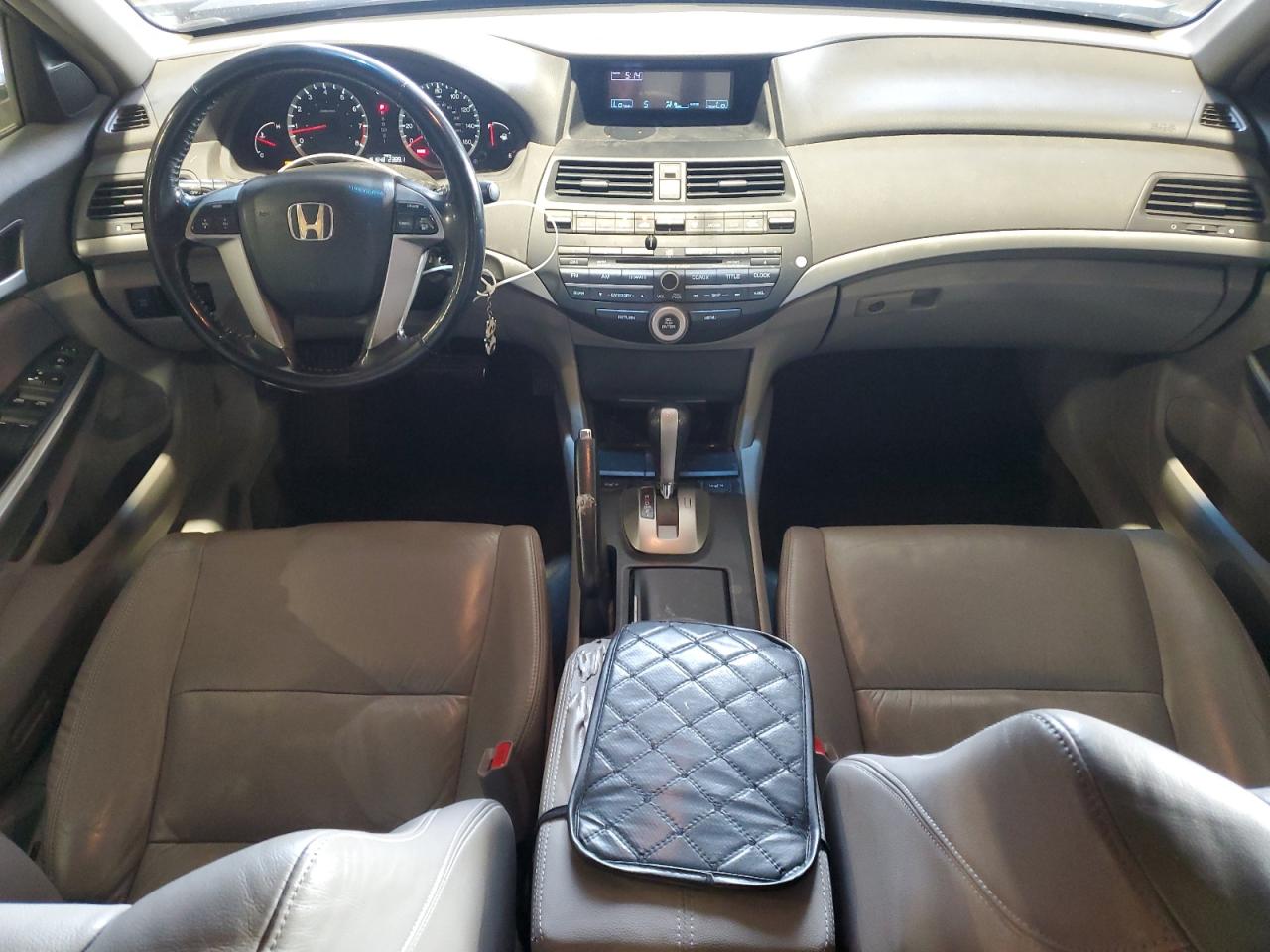 2009 Honda Accord - Image 8