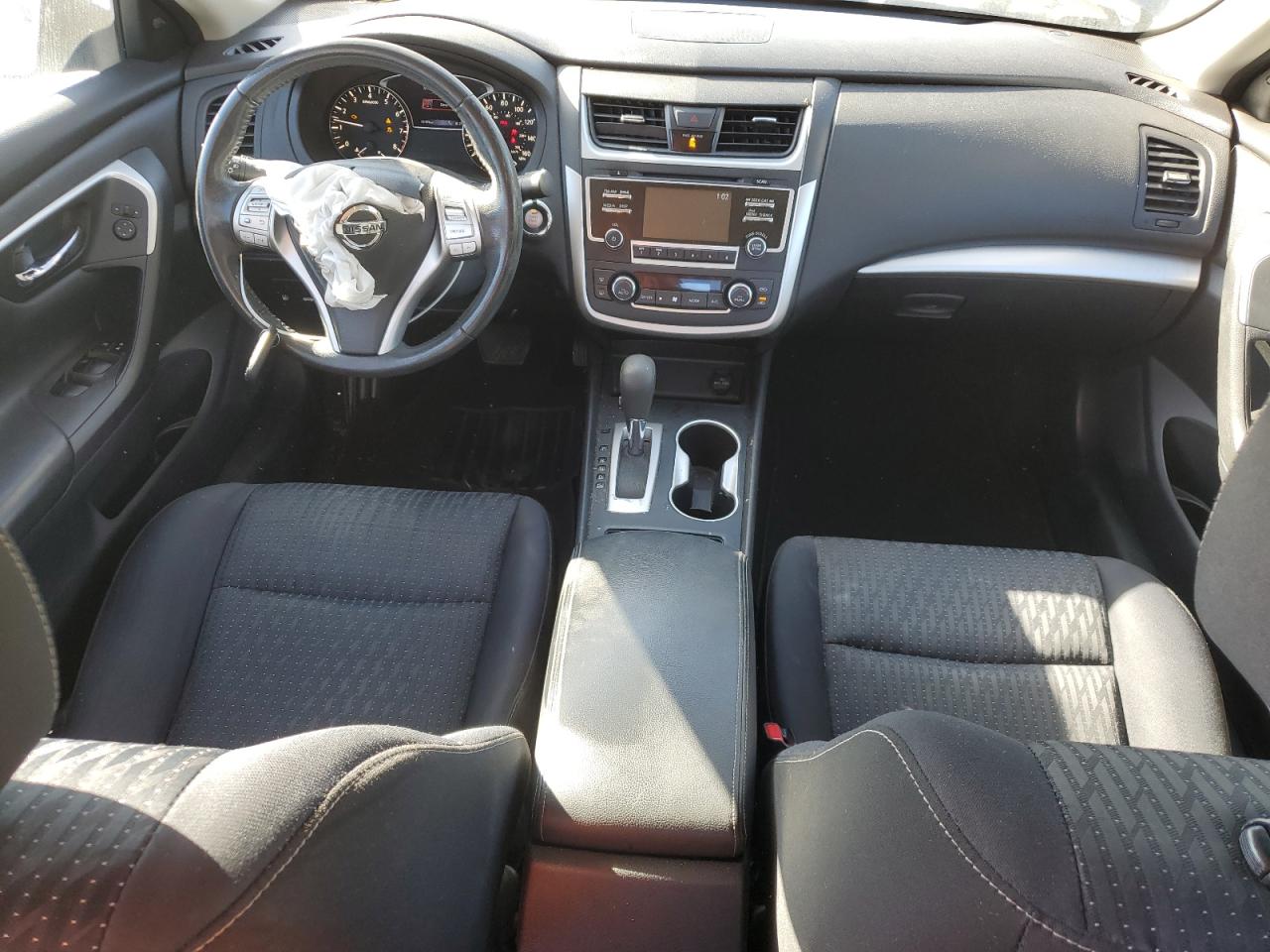 2017 Nissan Altima - Image 8