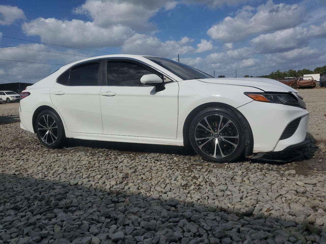 2019 Toyota Camry - Image 4