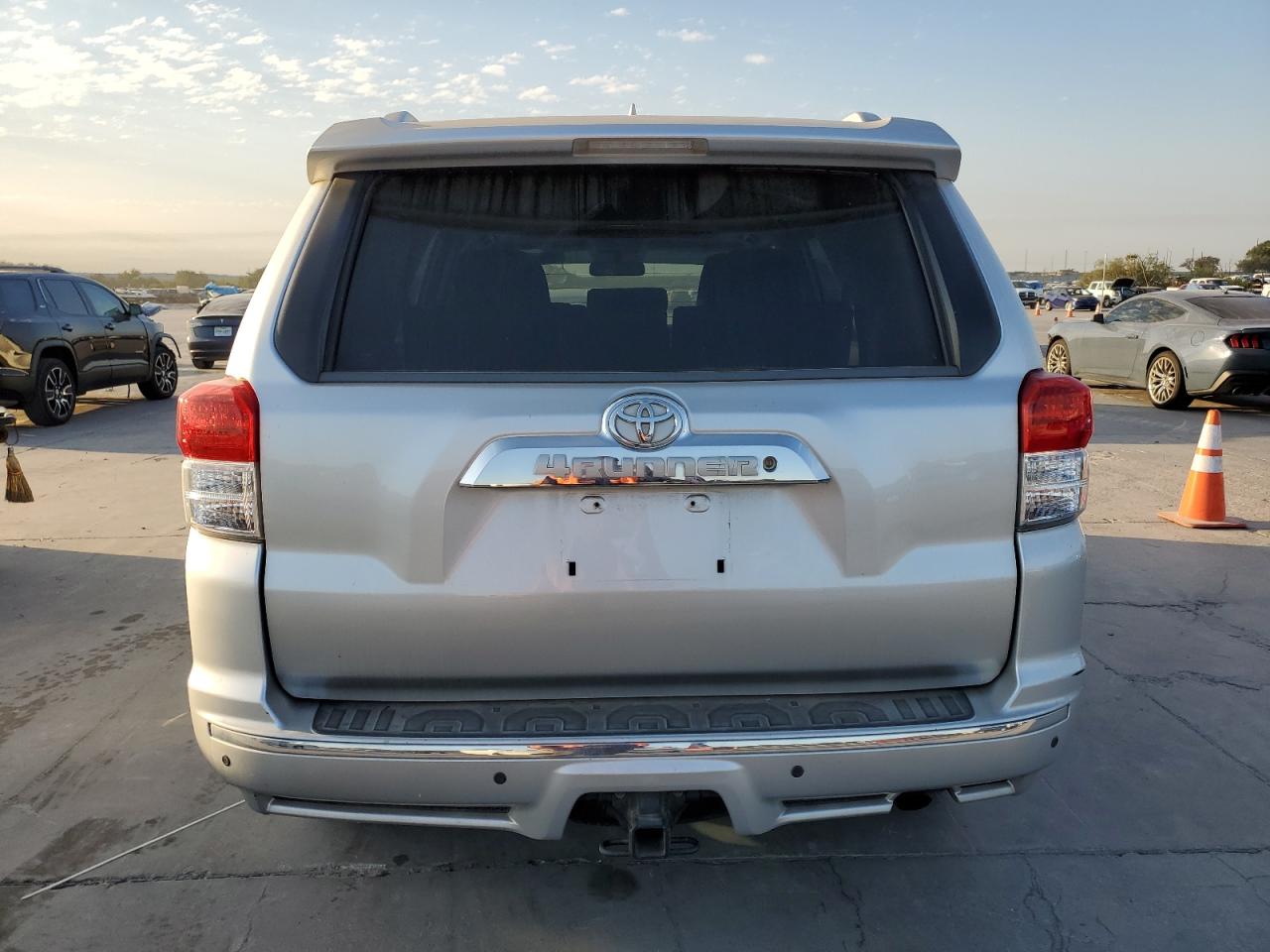 JTEZU5JR3A5009992 2010 Toyota 4Runner Sr5