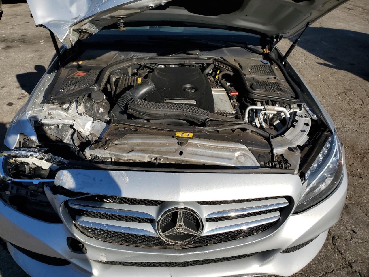 2015 Mercedes-Benz C 300 4Matic VIN: 55SWF4KB5FU039349 Lot: 76095194