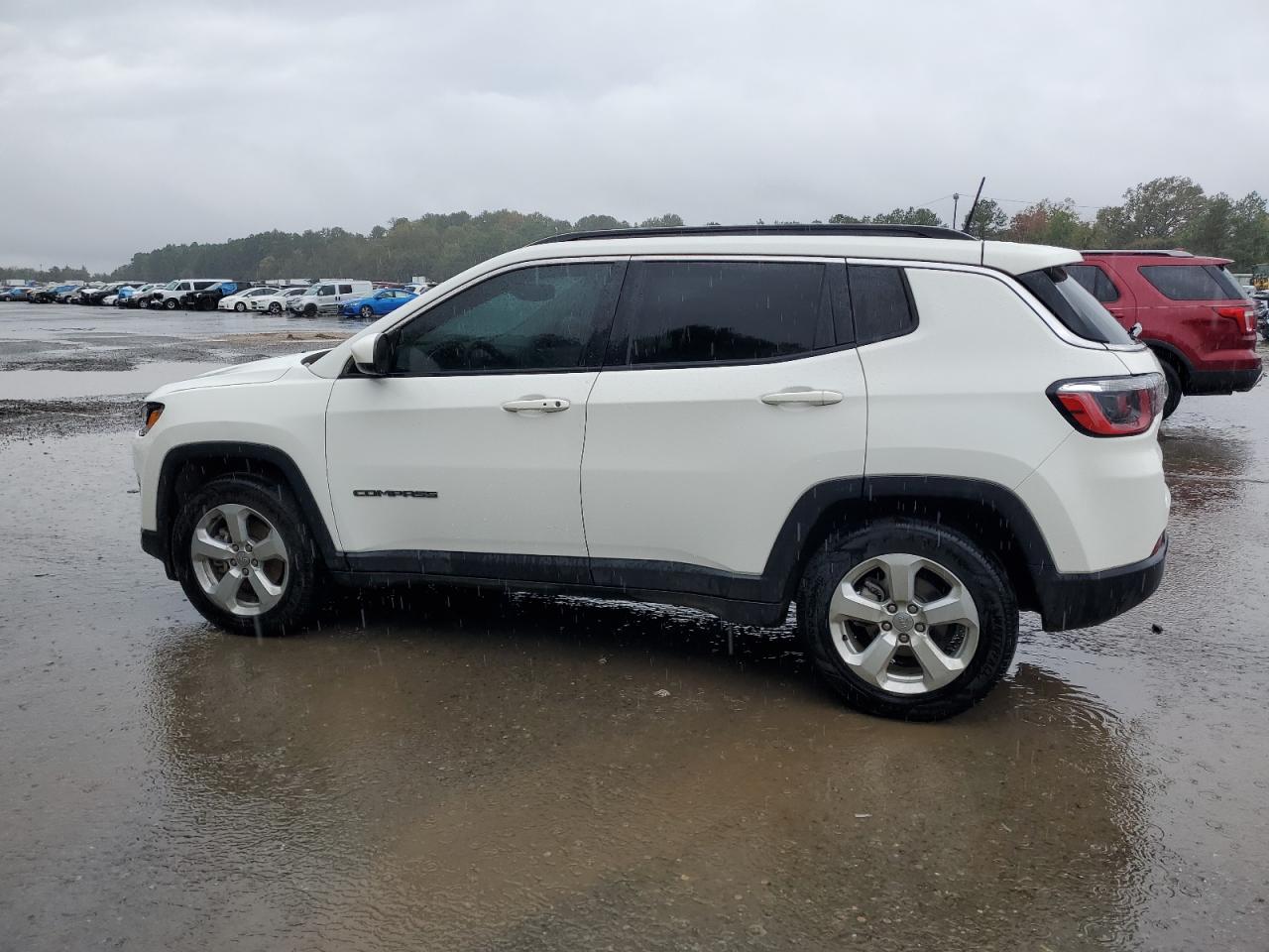 VIN 3C4NJCBB3HT642925 2017 JEEP COMPASS no.2