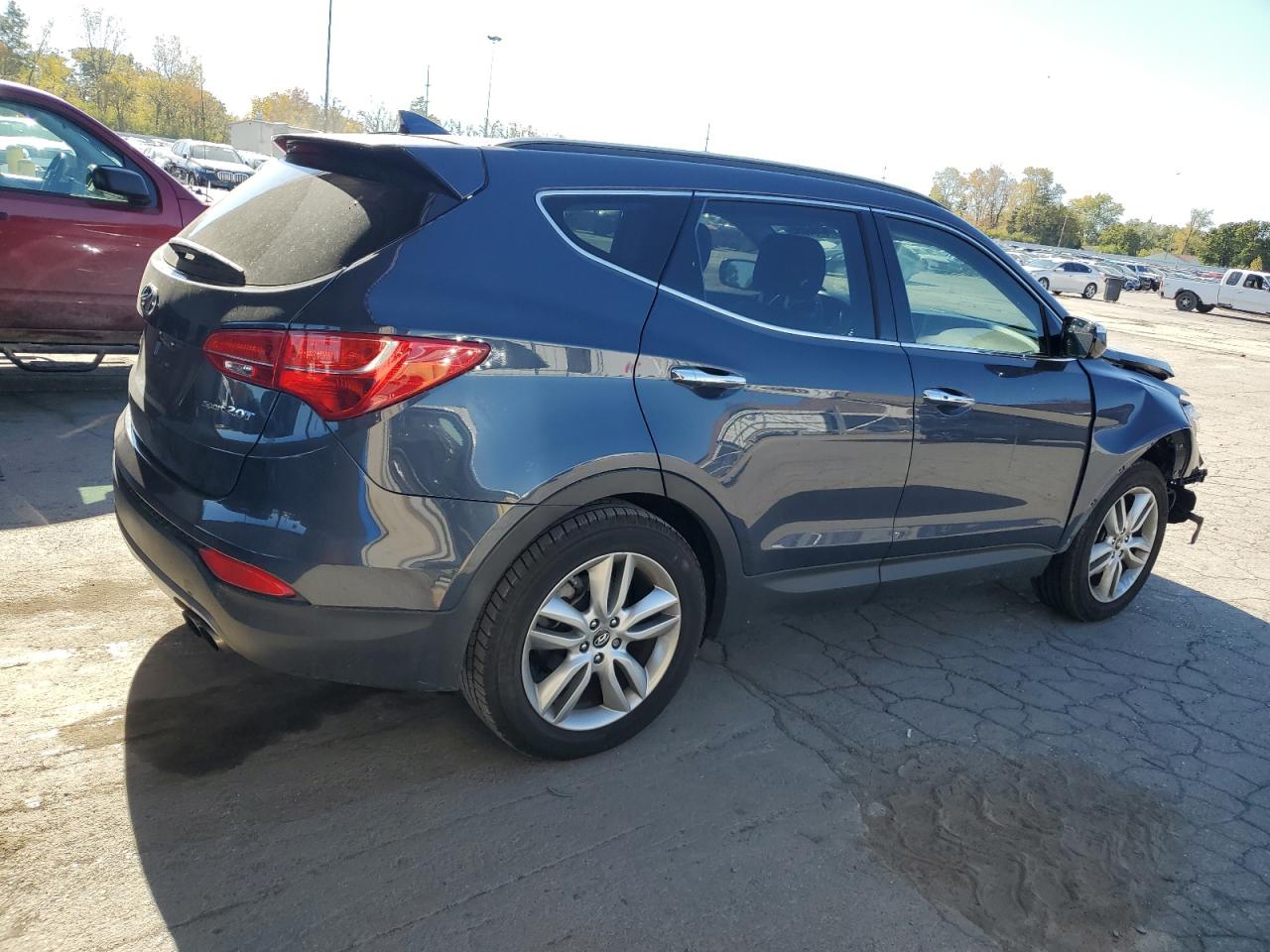 2014 Hyundai Santa Fe - Image 3
