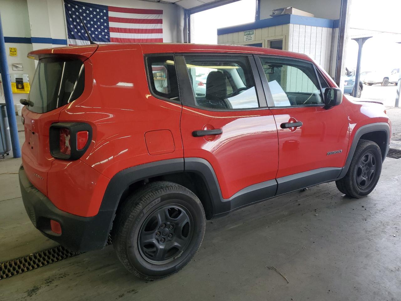2015 Jeep Renegade - Image 3