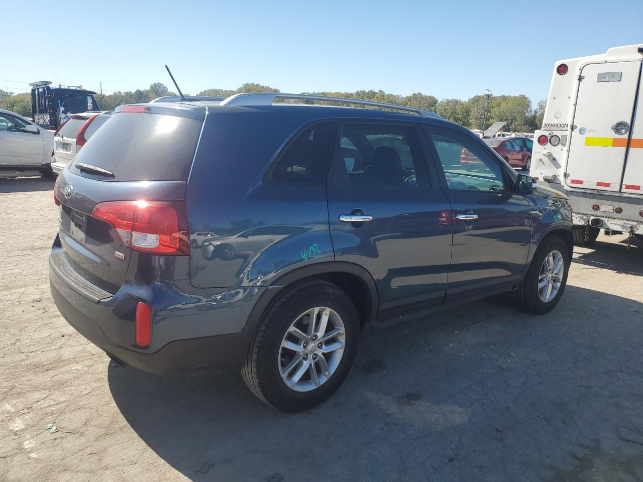 2014 Kia Sorento - Image 3