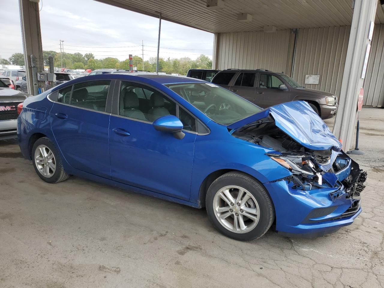 2017 Chevrolet Cruze - Image 4