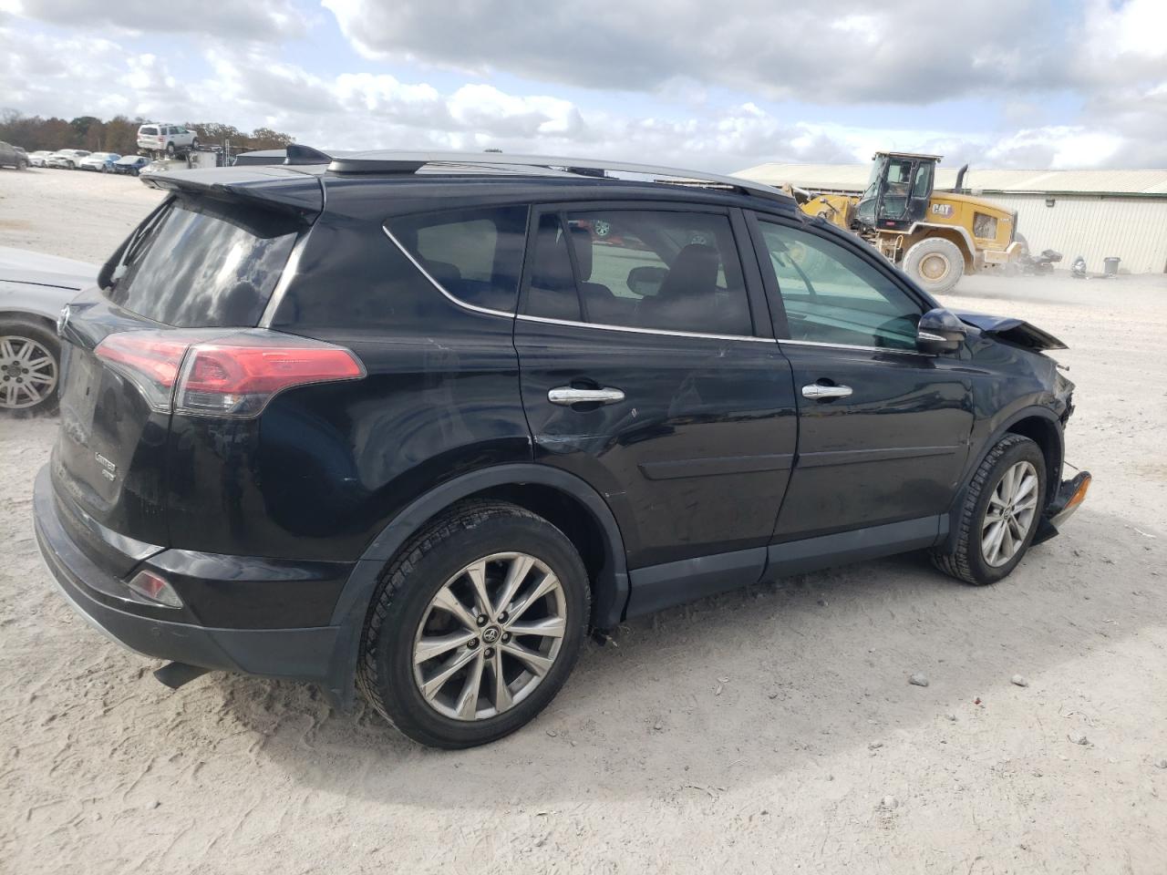2017 Toyota RAV 4 - Image 3