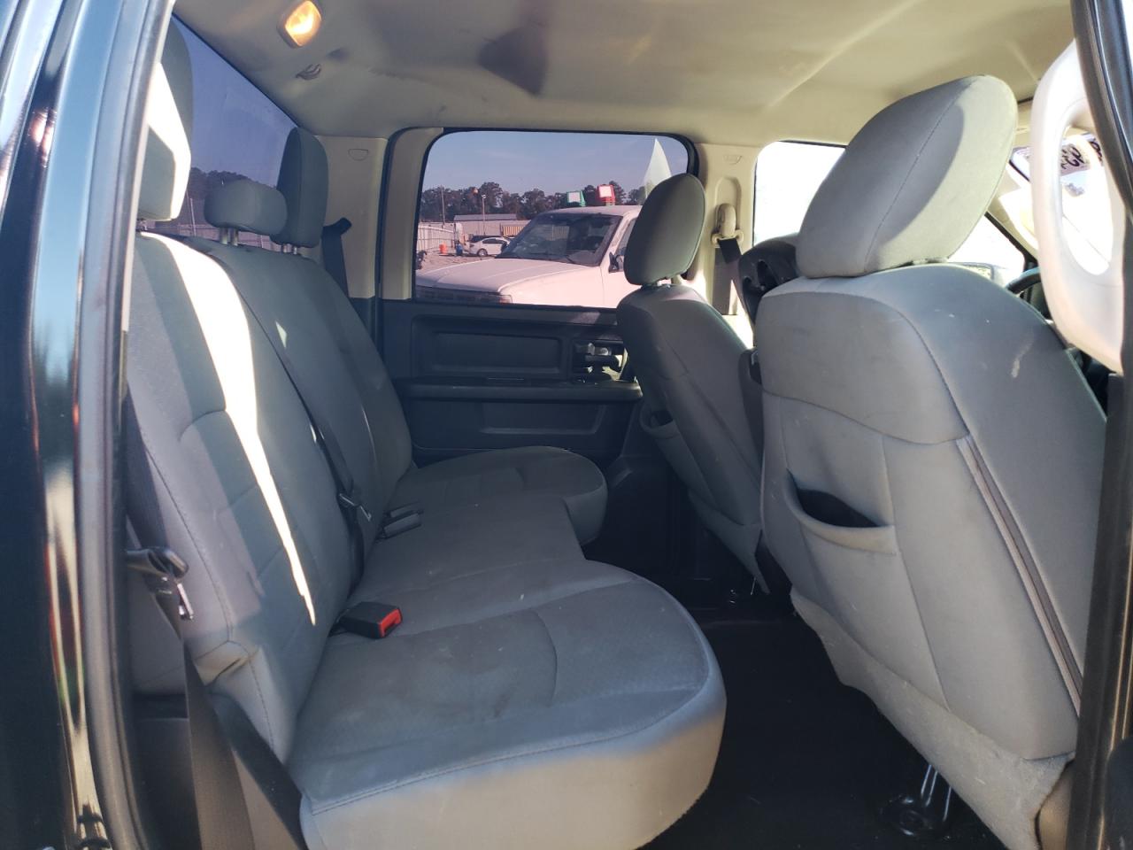 2013 RAM 1500 - Image 10