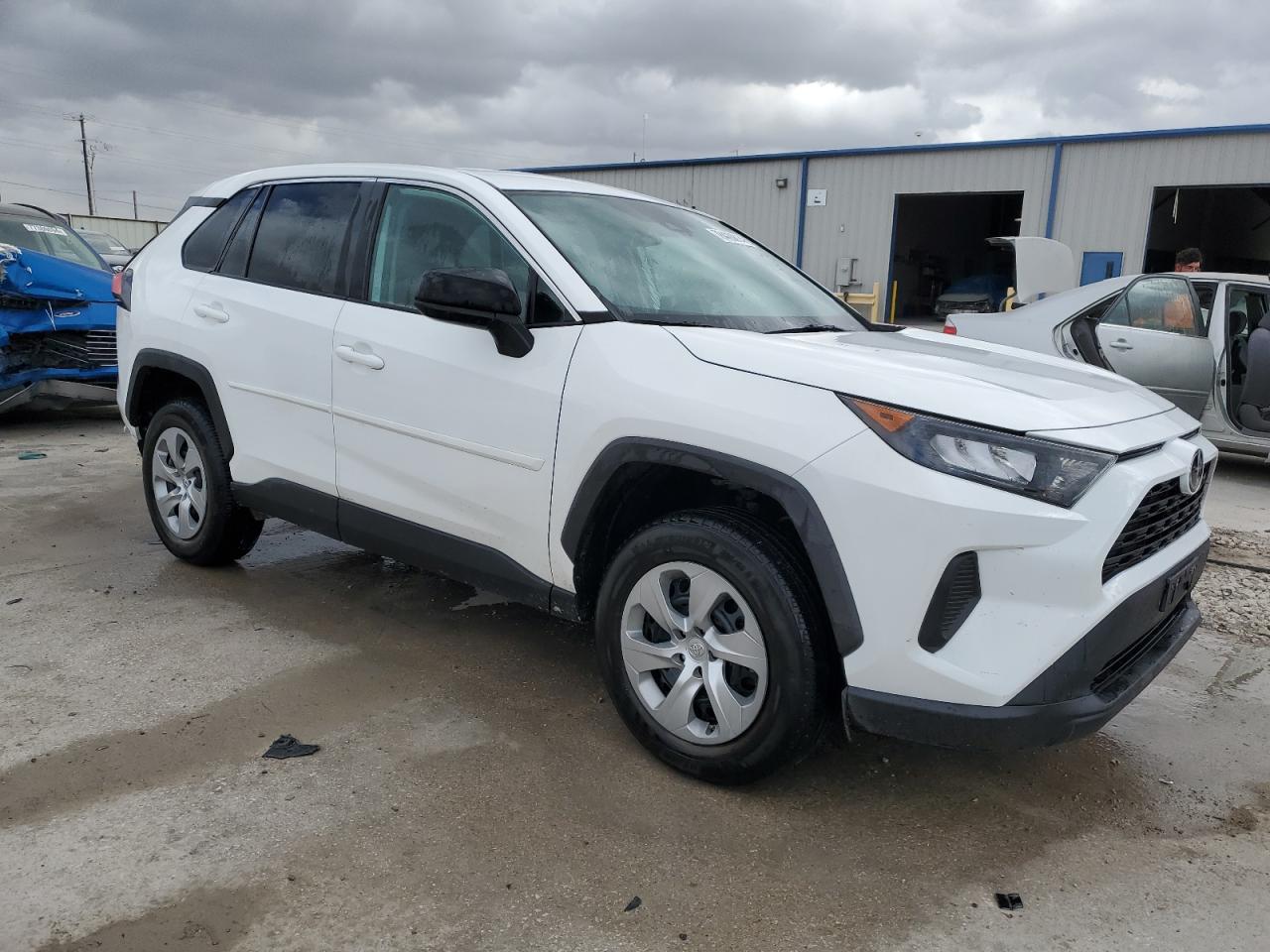 2022 Toyota RAV 4 - Image 4
