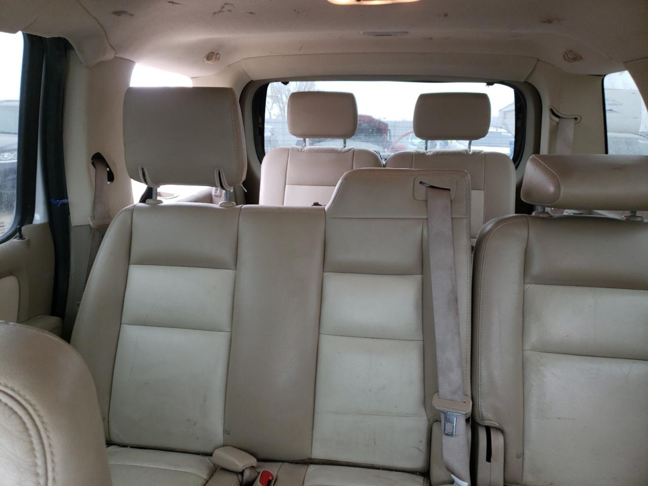 2007 Ford Explorer - Image 10