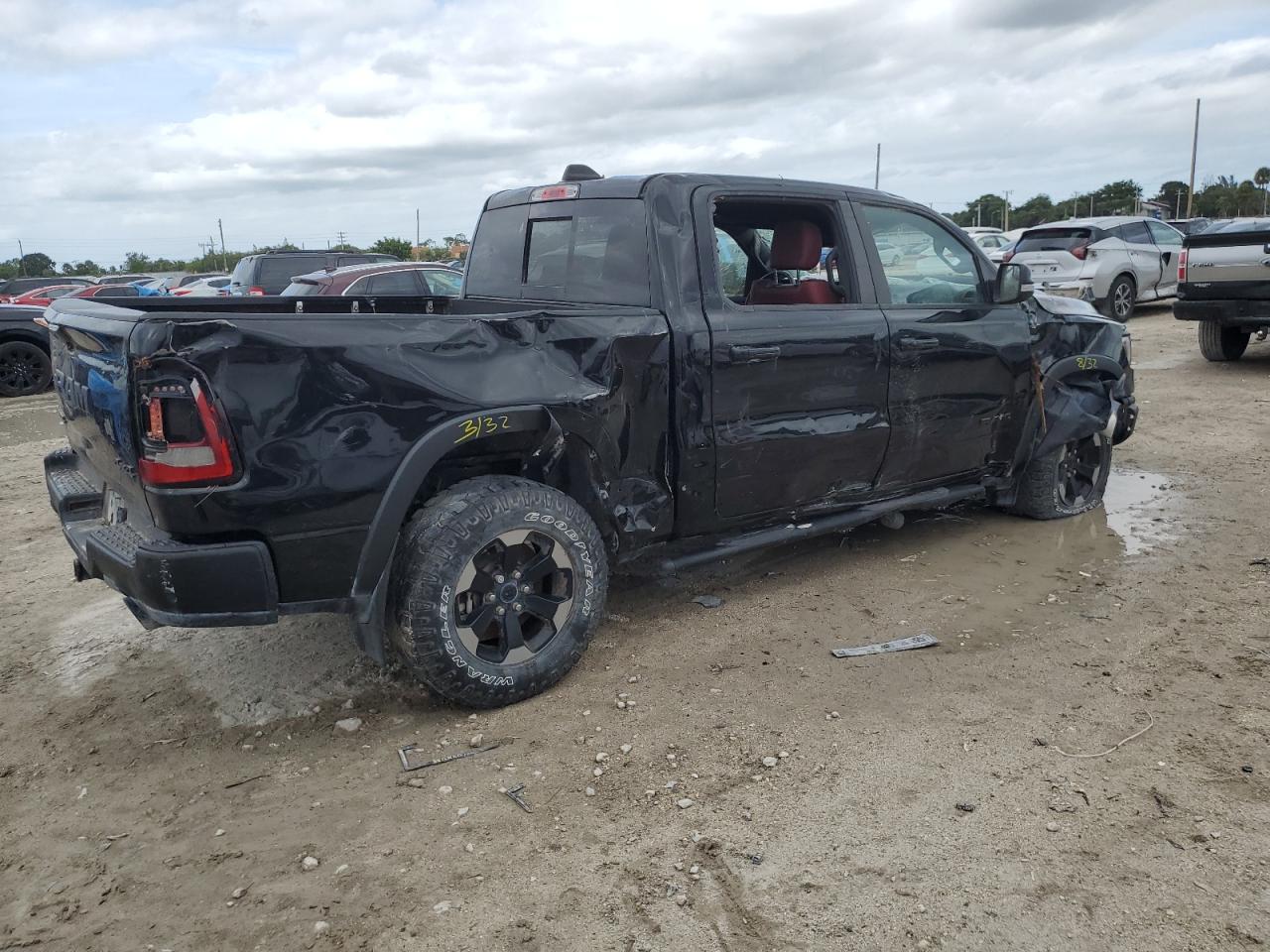 2019 RAM 1500 - Image 3