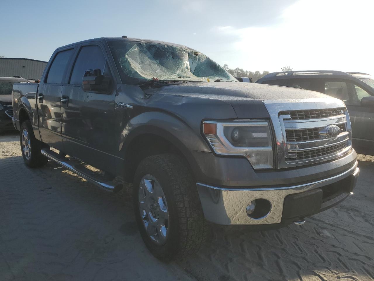 VIN 1FTFW1EF4EFA05265 2014 FORD F-150 no.4