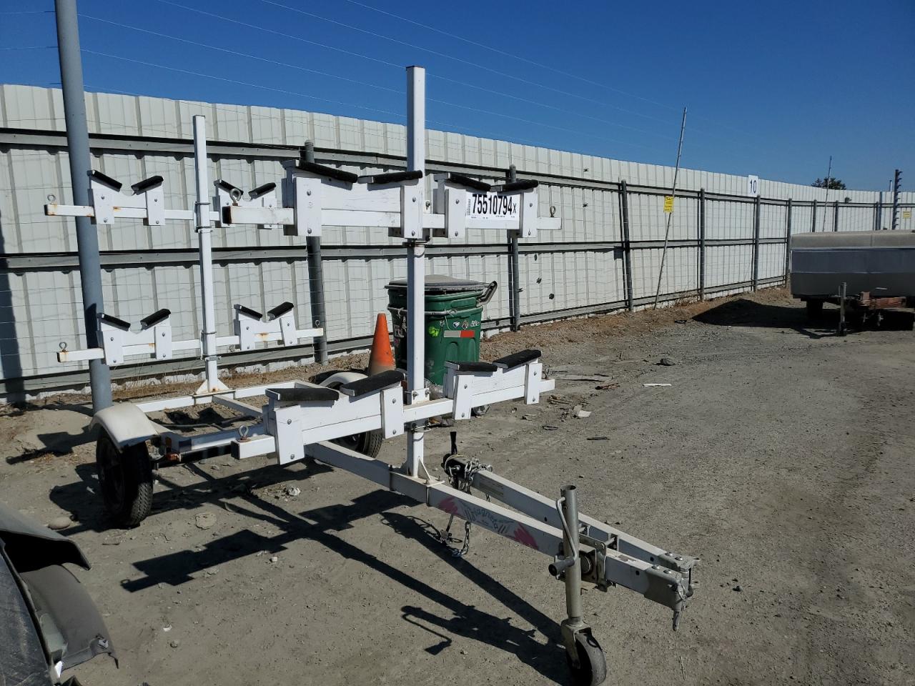 2004 Other Heavy Equipment Trailer للبيع في Martinez، CA - Minor Dent/Scratches