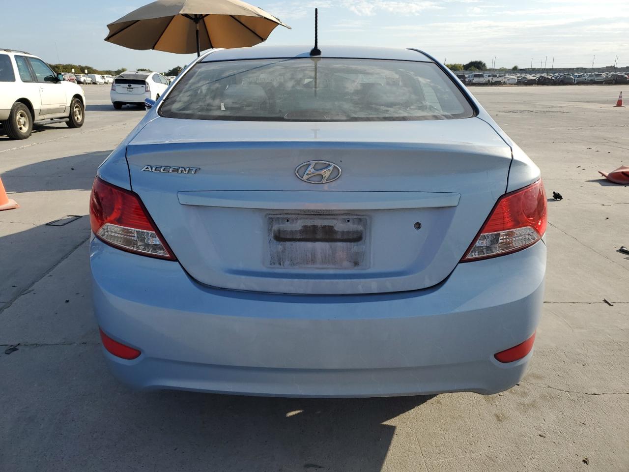 KMHCT4AE9EU701640 2014 Hyundai Accent Gls