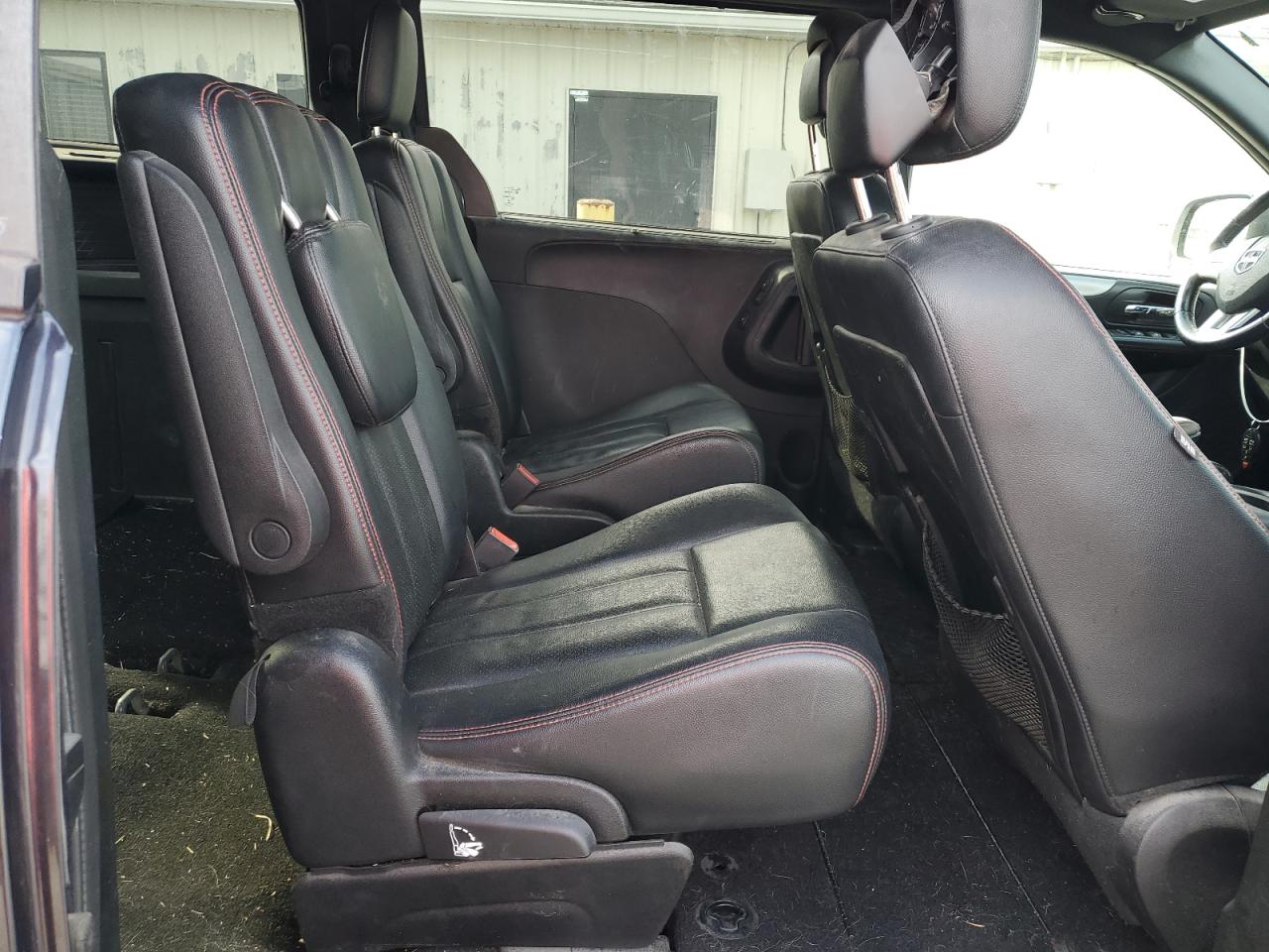 2013 Dodge Caravan - Image 11