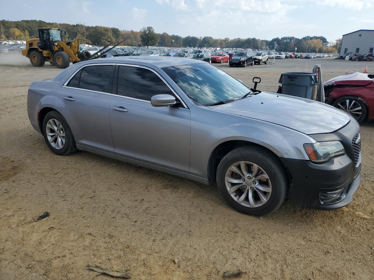 2016 Chrysler 300 - Image 4