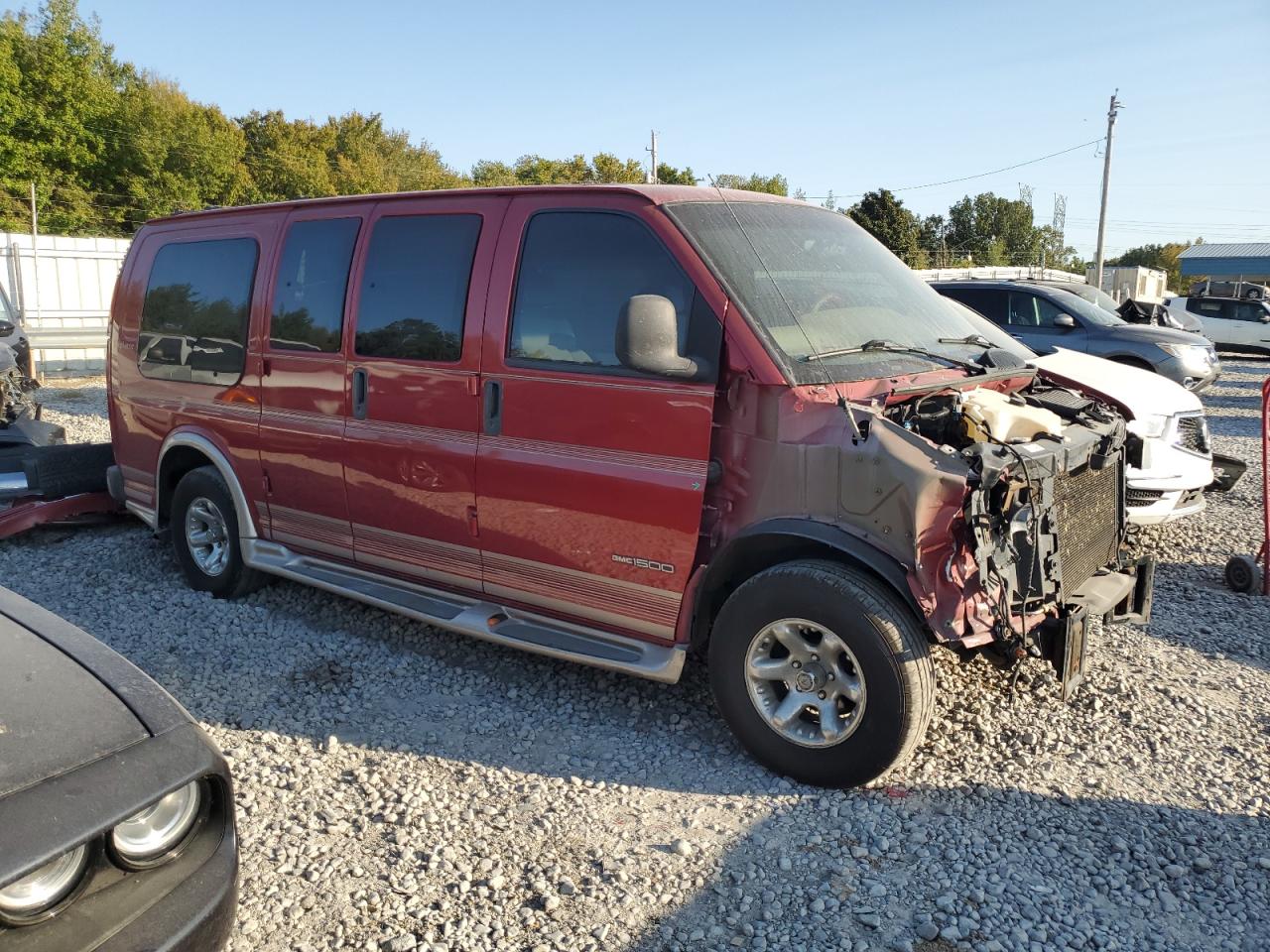 2002 GMC Savana - Image 4