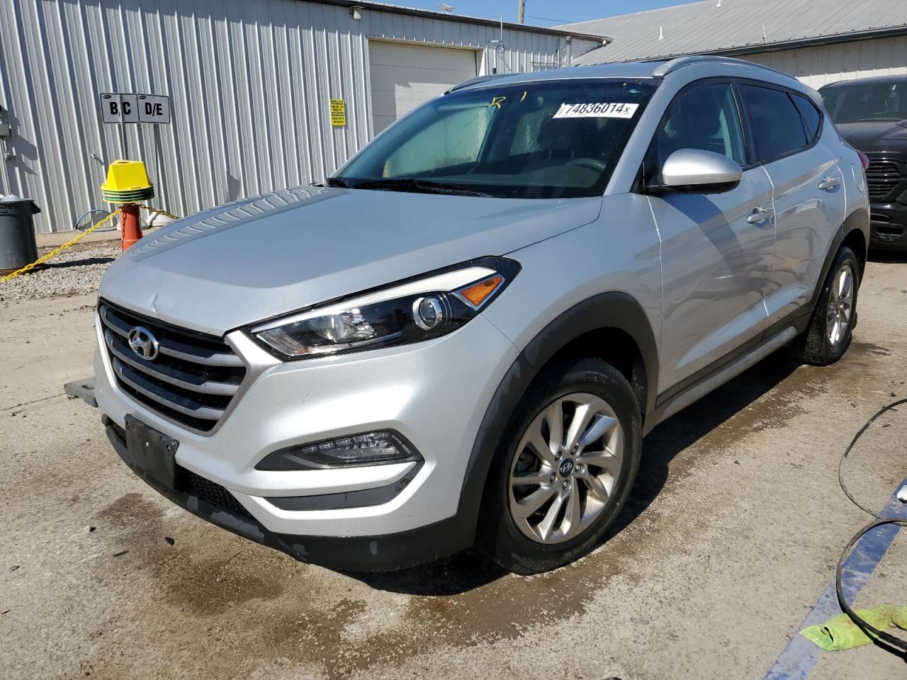 KM8J33A48JU674837 2018 Hyundai Tucson Sel