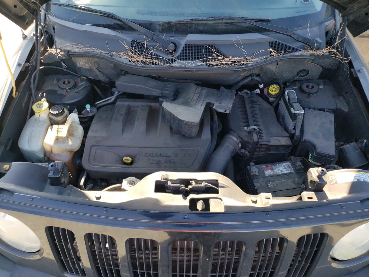 2010 Jeep Liberty (Patriot) - Image 12
