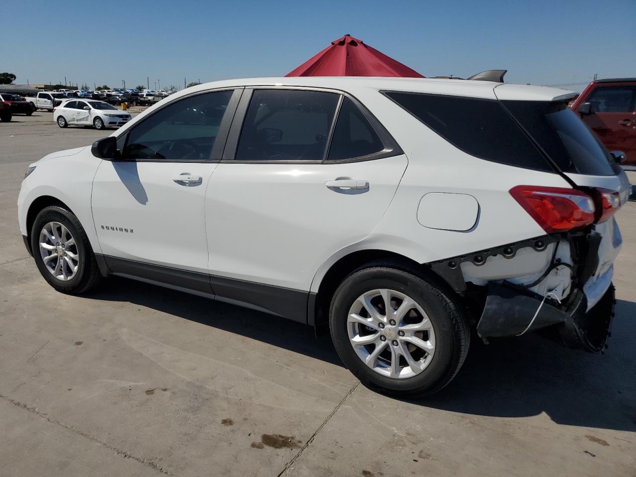 2020 Chevrolet Equinox - Image 2