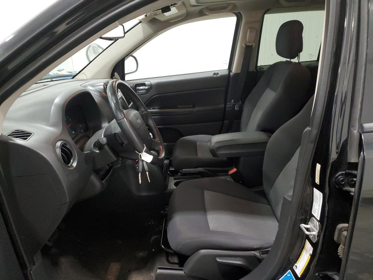 2010 Jeep Compass Sport VIN: 1J4NF4FB6AD585093 Lot: 78242624