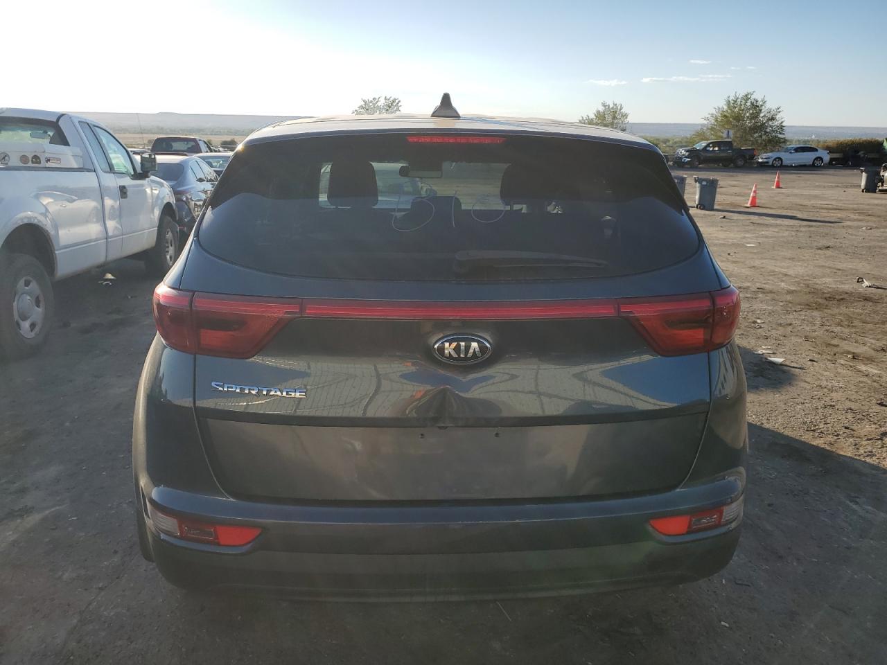 KNDPMCAC5K7609415 2019 Kia Sportage Lx