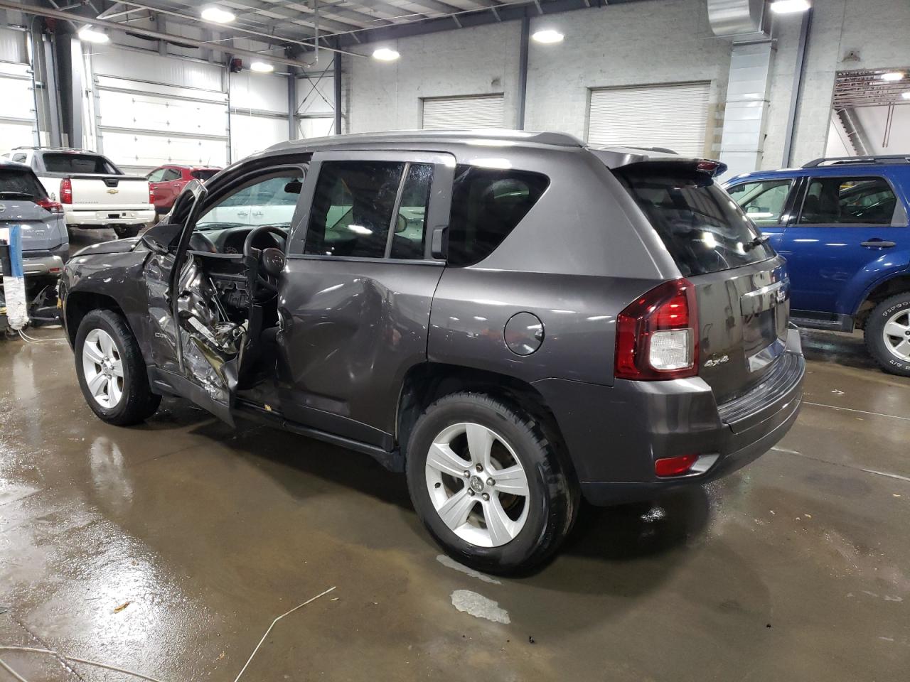 VIN 1C4NJDBB8ED828287 2014 JEEP COMPASS no.2