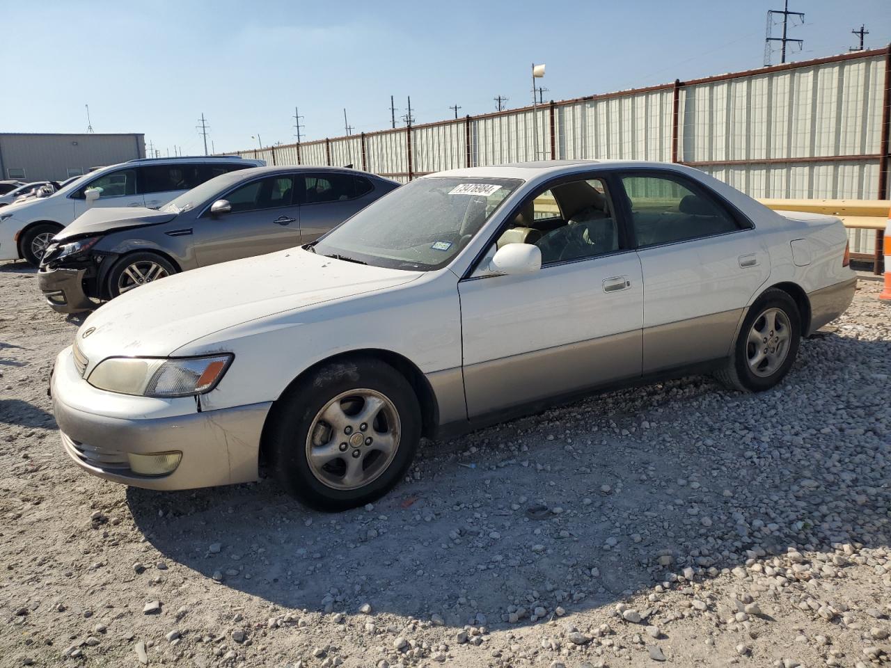 1997 Lexus ES - Image 1