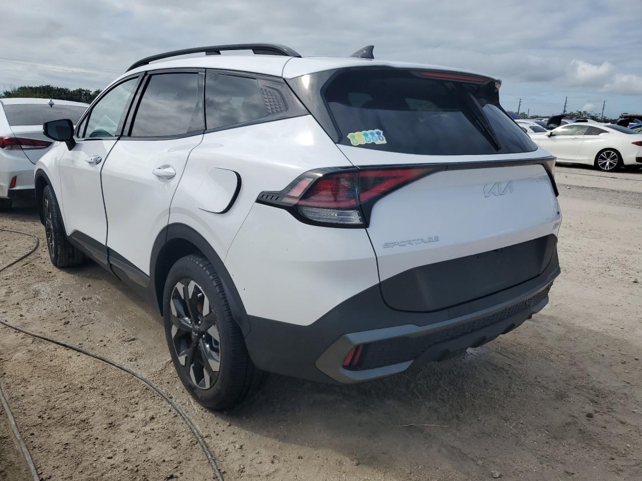 2023 Kia Sportage - Image 2