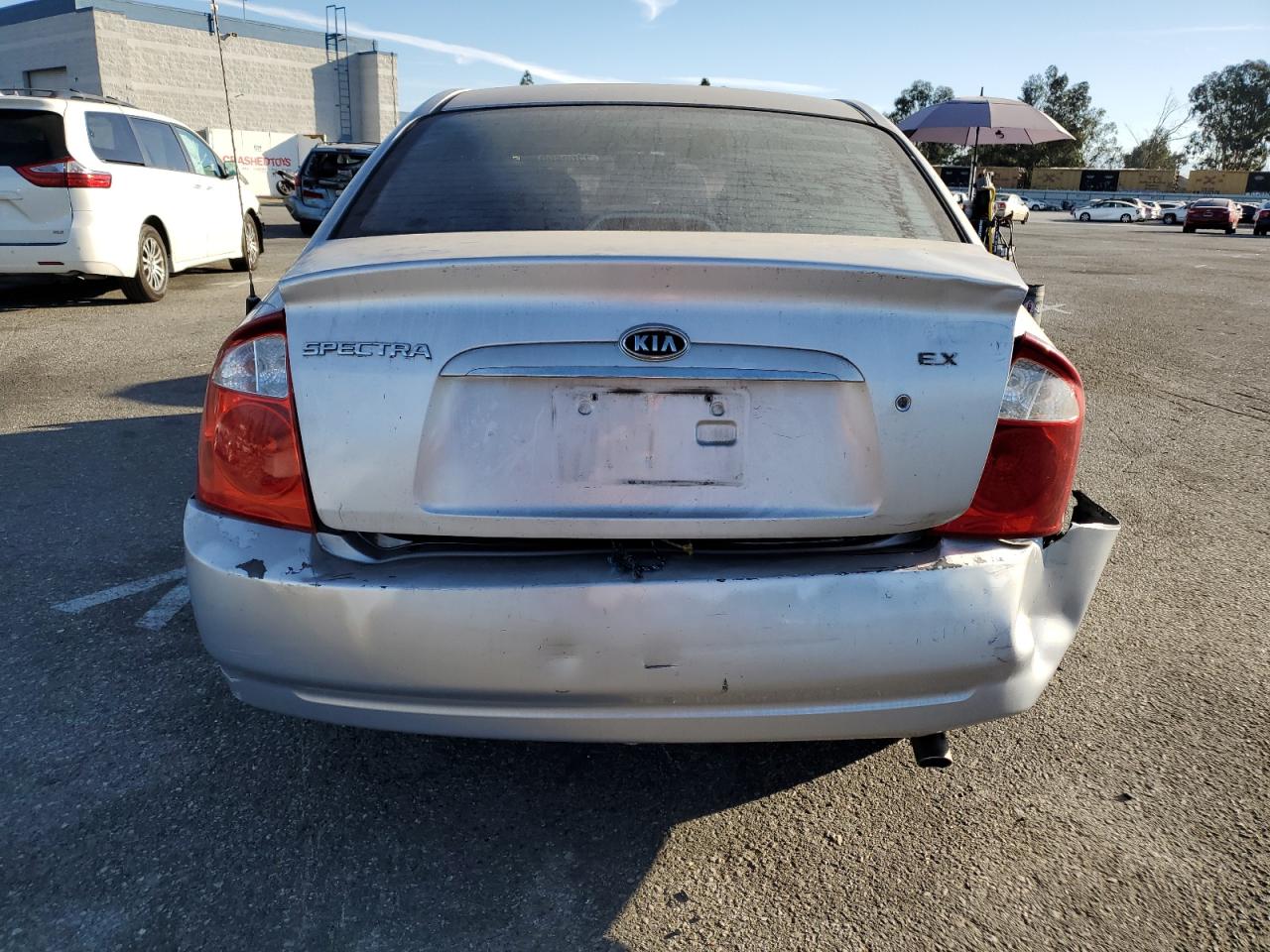 2006 Kia Spectra Lx VIN: KNAFE121765310775 Lot: 77006924