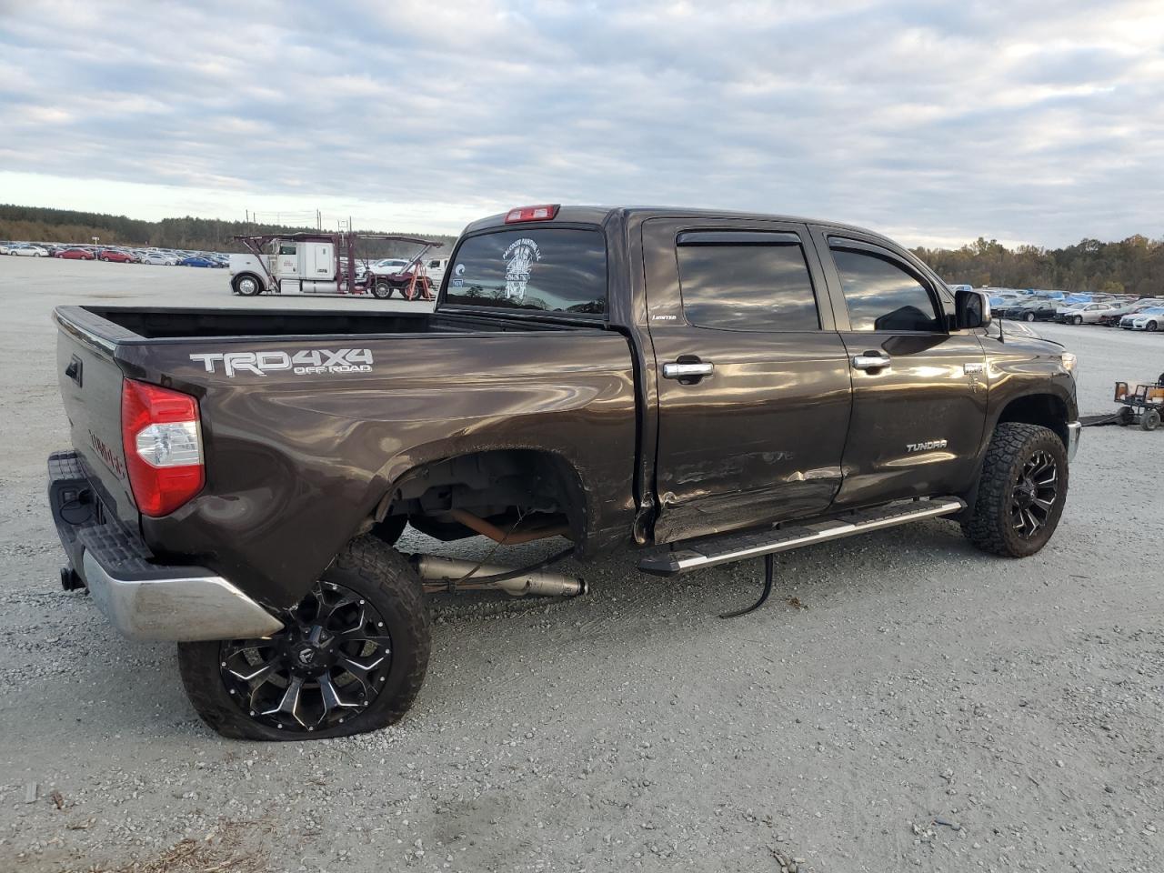 2018 Toyota Tundra - Image 3