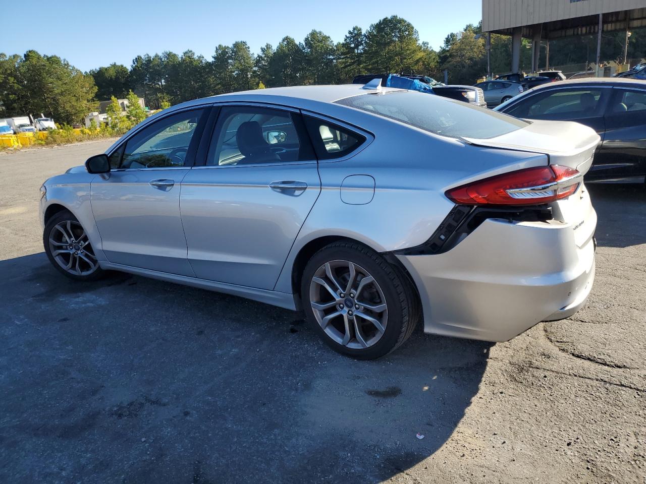 2019 Ford Fusion - Image 2