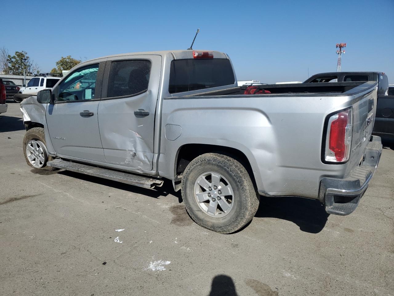 VIN 1GTG5BEA1K1187730 2019 GMC CANYON no.2