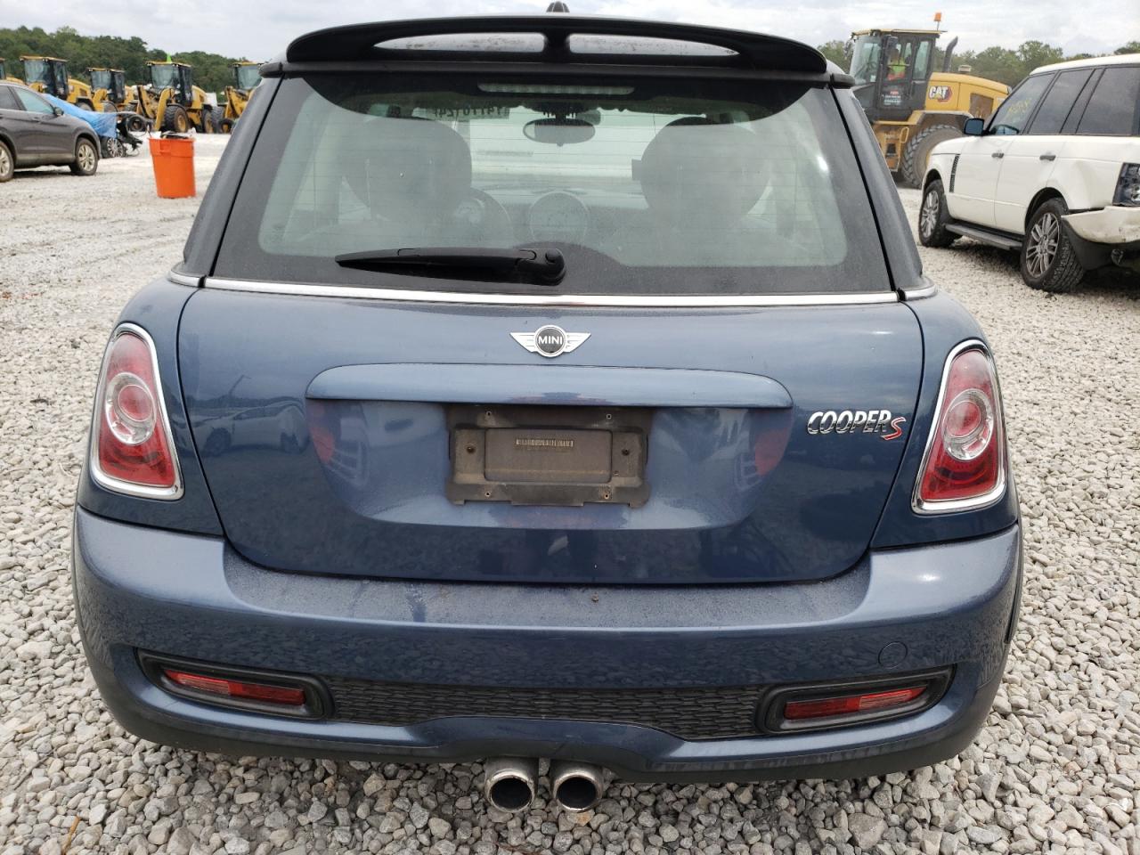 2011 Mini Cooper S VIN: WMWSV3C50BTY15252 Lot: 74770124