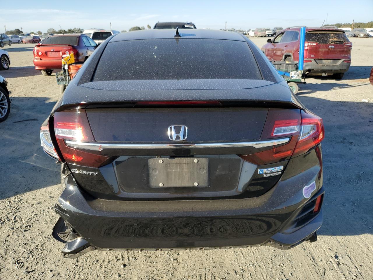 2018 Honda Clarity Touring VIN: JHMZC5F3XJC006917 Lot: 76447164