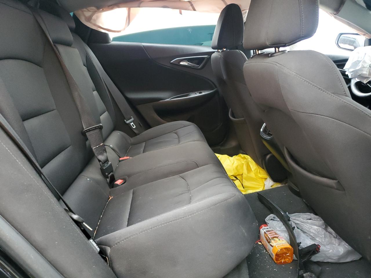 2019 Chevrolet Malibu - Image 10