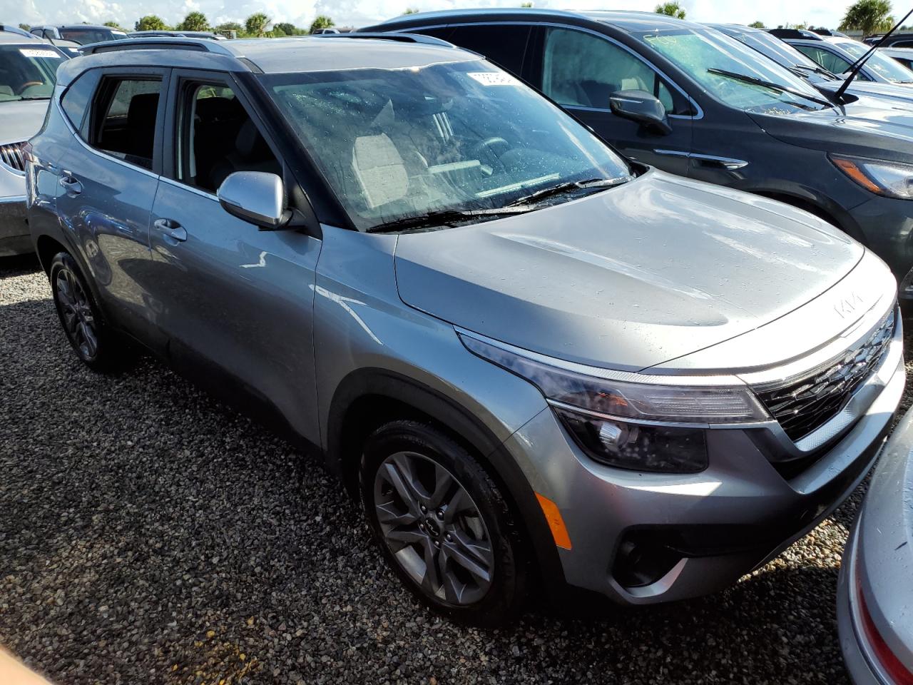 2023 Kia Seltos - Image 4