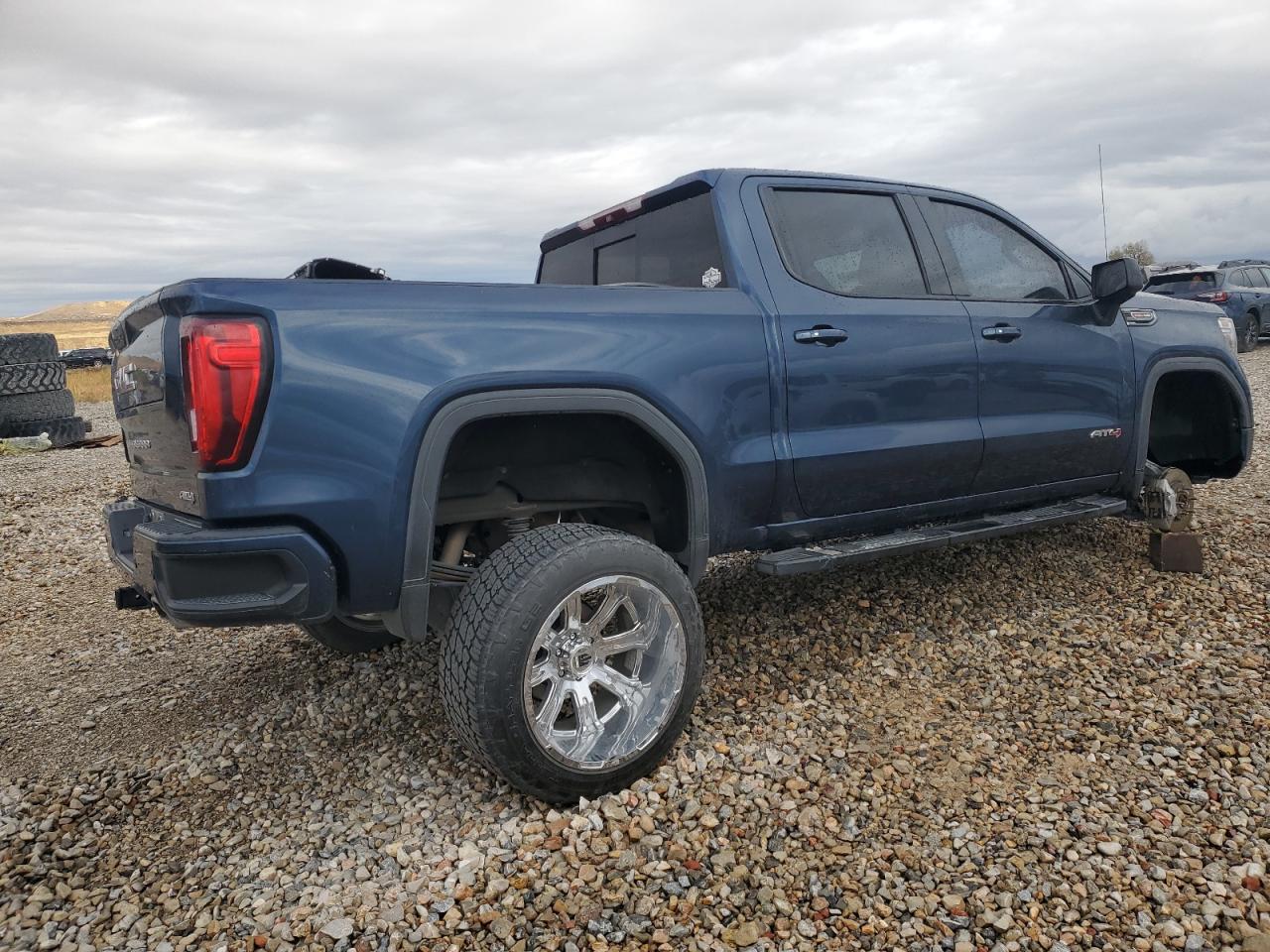 2019 GMC Sierra - Image 3