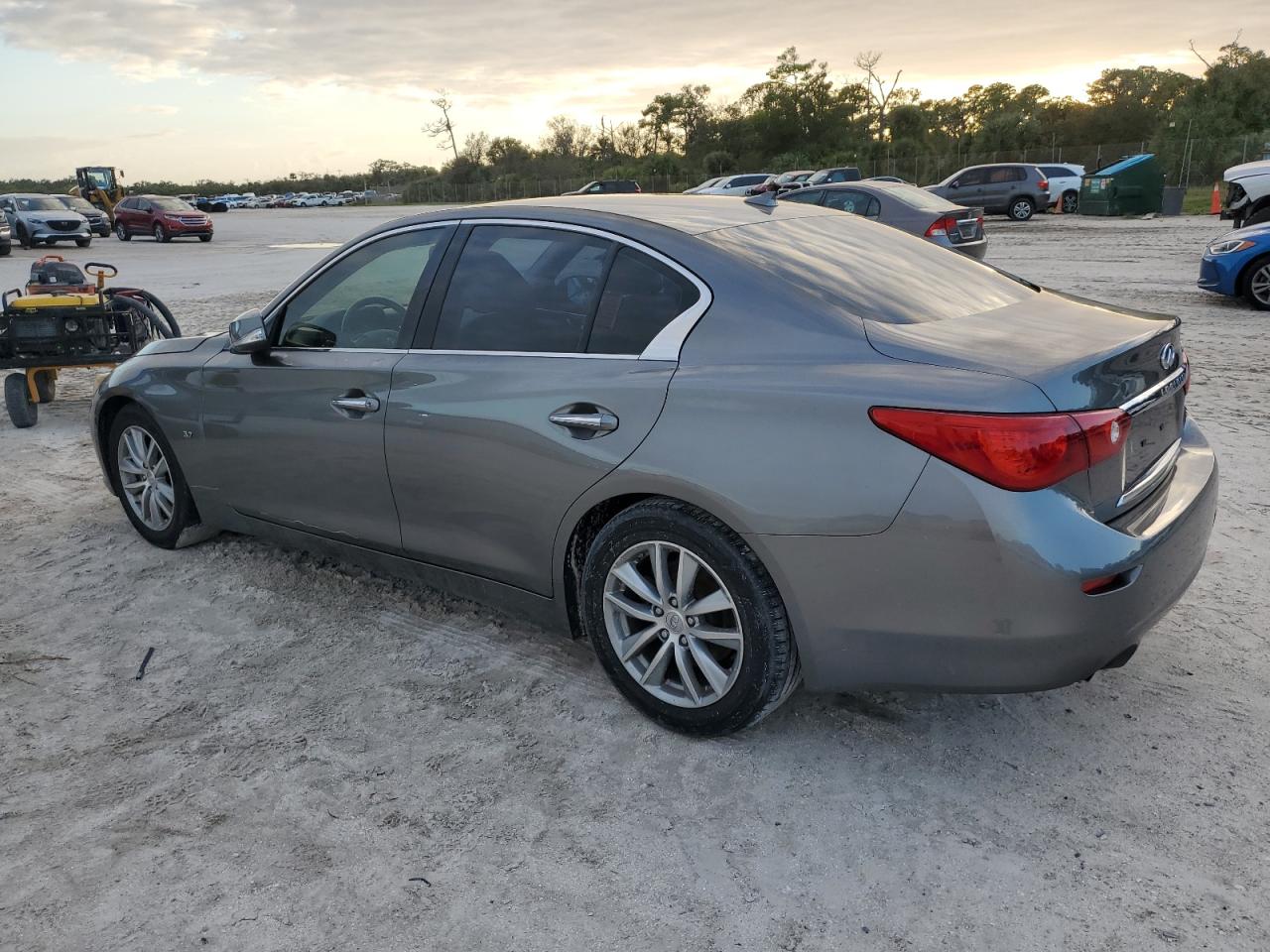 2015 Infiniti Q50 Base VIN: JN1BV7AP8FM339494 Lot: 76166484