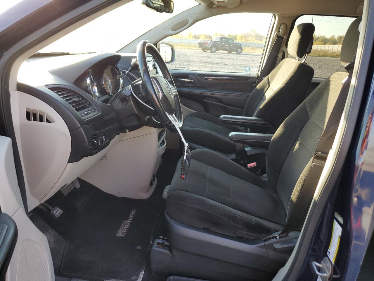 2012 Dodge Caravan - Image 7