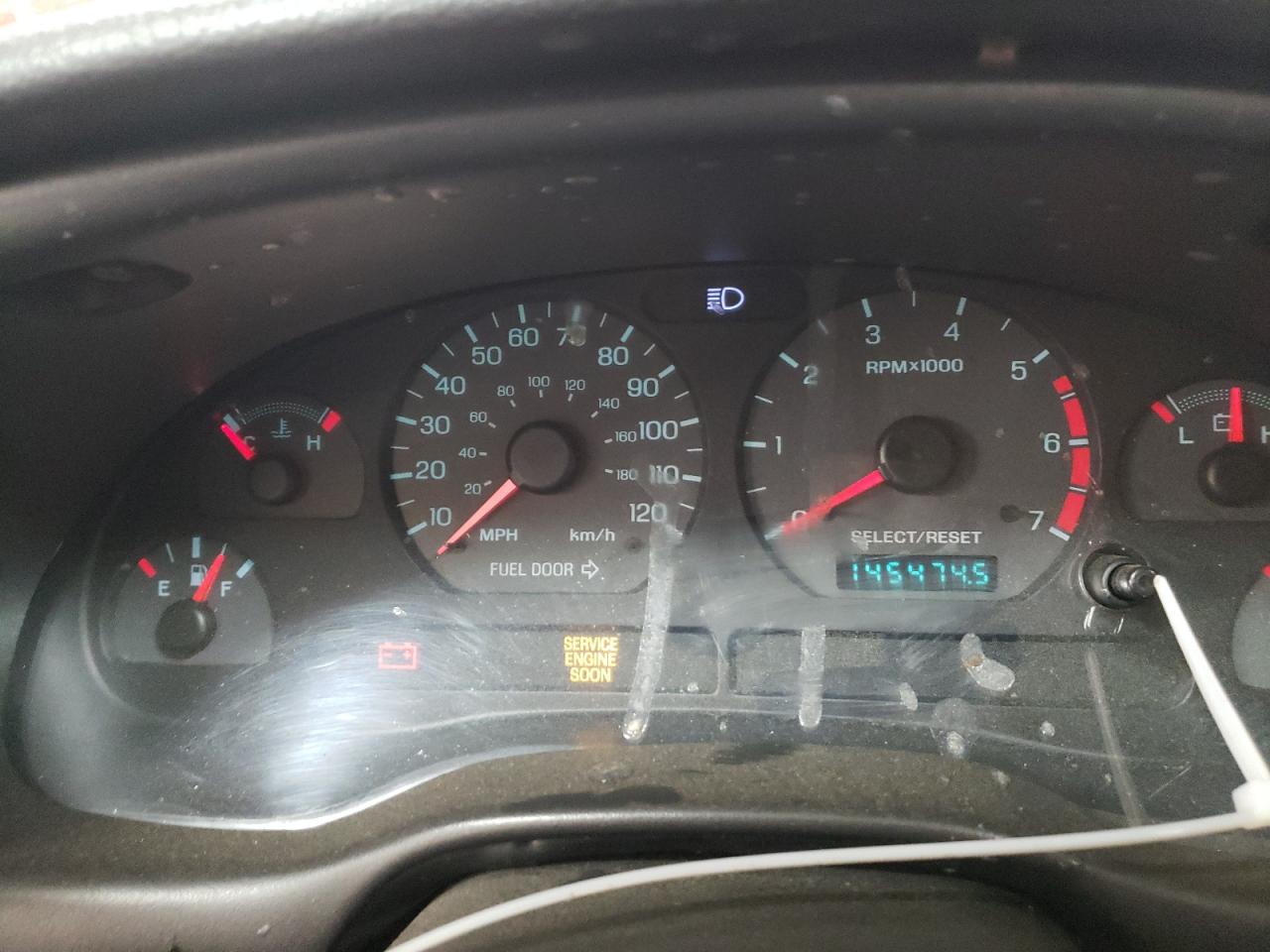 2000 Ford Mustang - Image 9